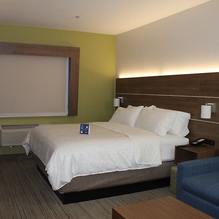 Holiday Inn Express & Suites - Tulare By Ihg Εξωτερικό φωτογραφία