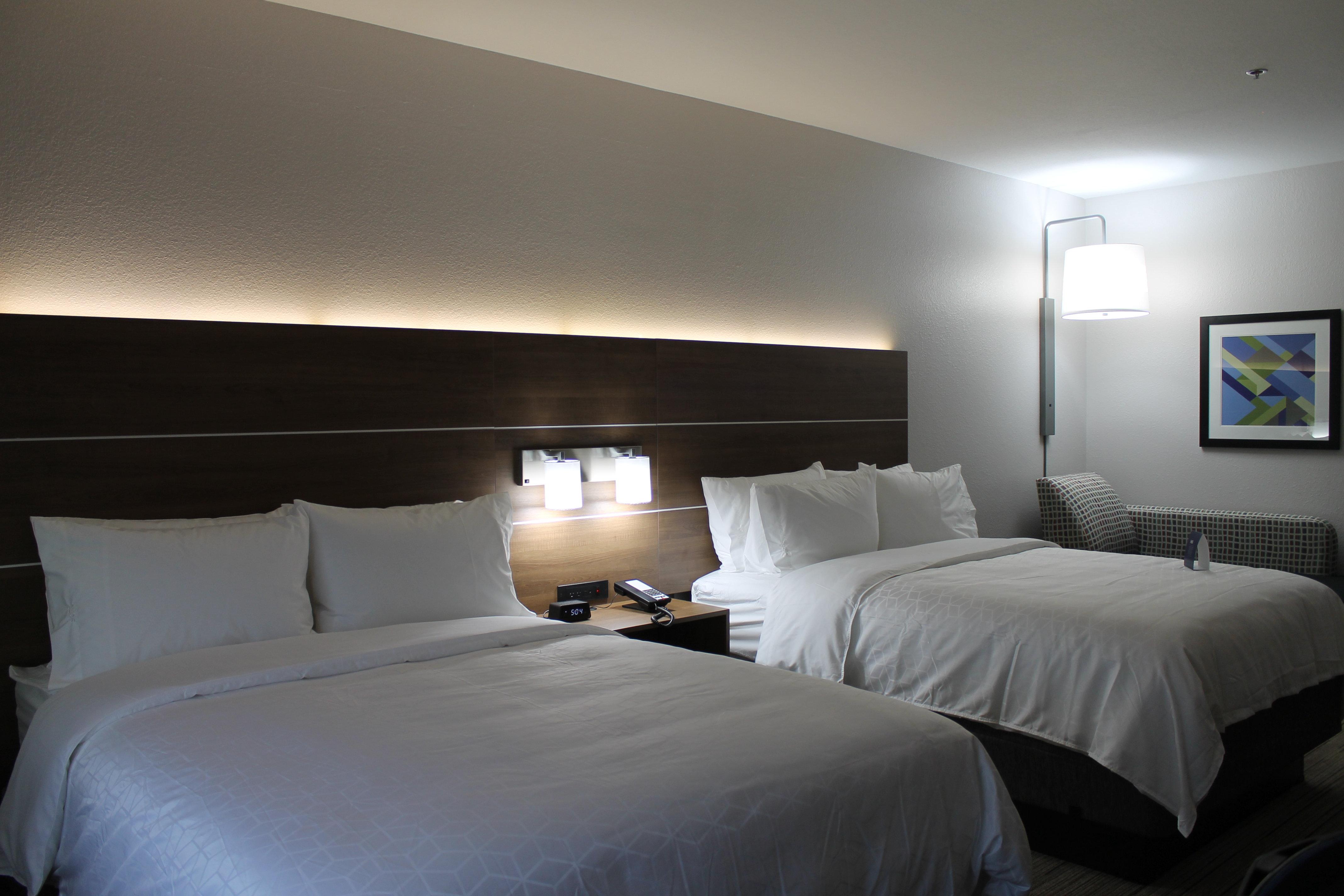 Holiday Inn Express & Suites - Tulare By Ihg Εξωτερικό φωτογραφία