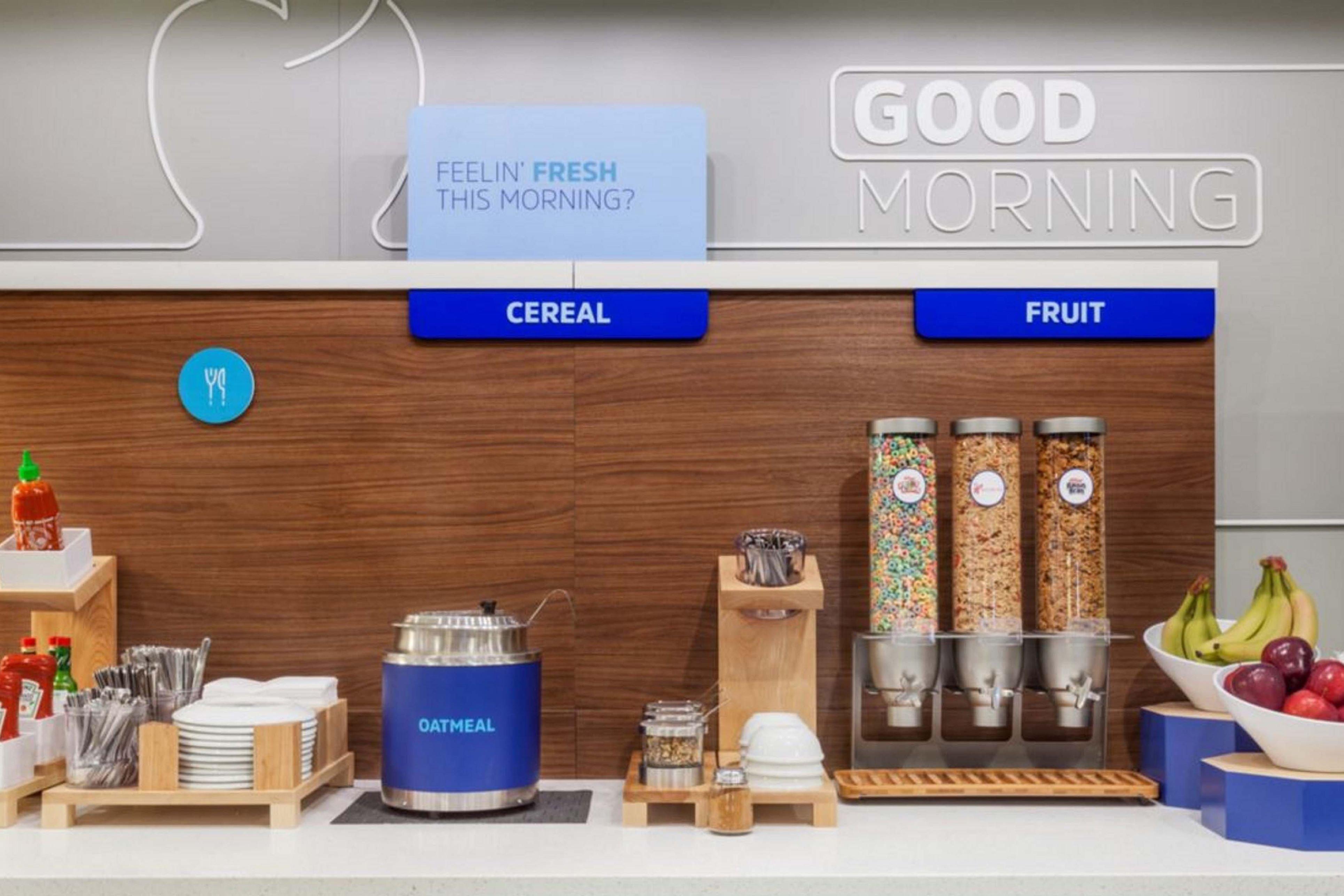 Holiday Inn Express & Suites - Tulare By Ihg Εξωτερικό φωτογραφία