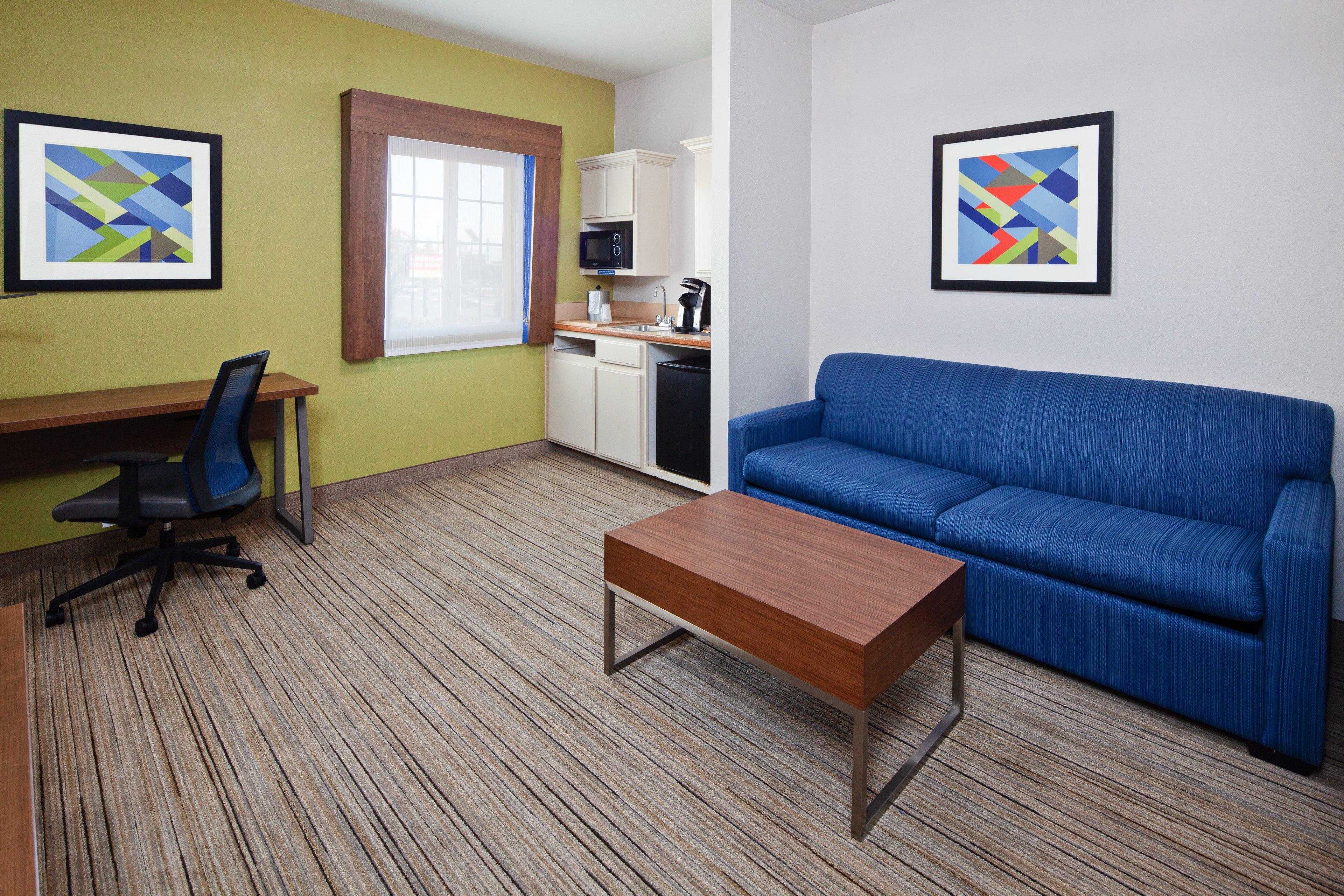 Holiday Inn Express & Suites - Tulare By Ihg Εξωτερικό φωτογραφία