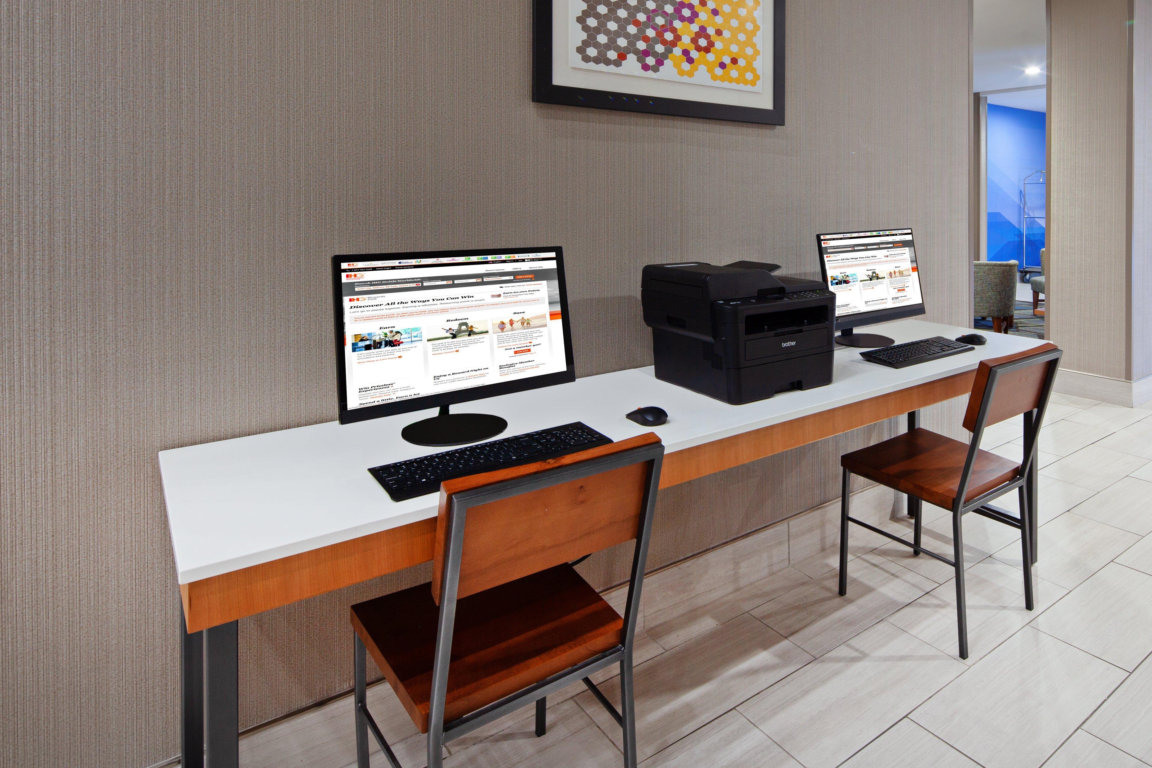 Holiday Inn Express & Suites - Tulare By Ihg Εξωτερικό φωτογραφία