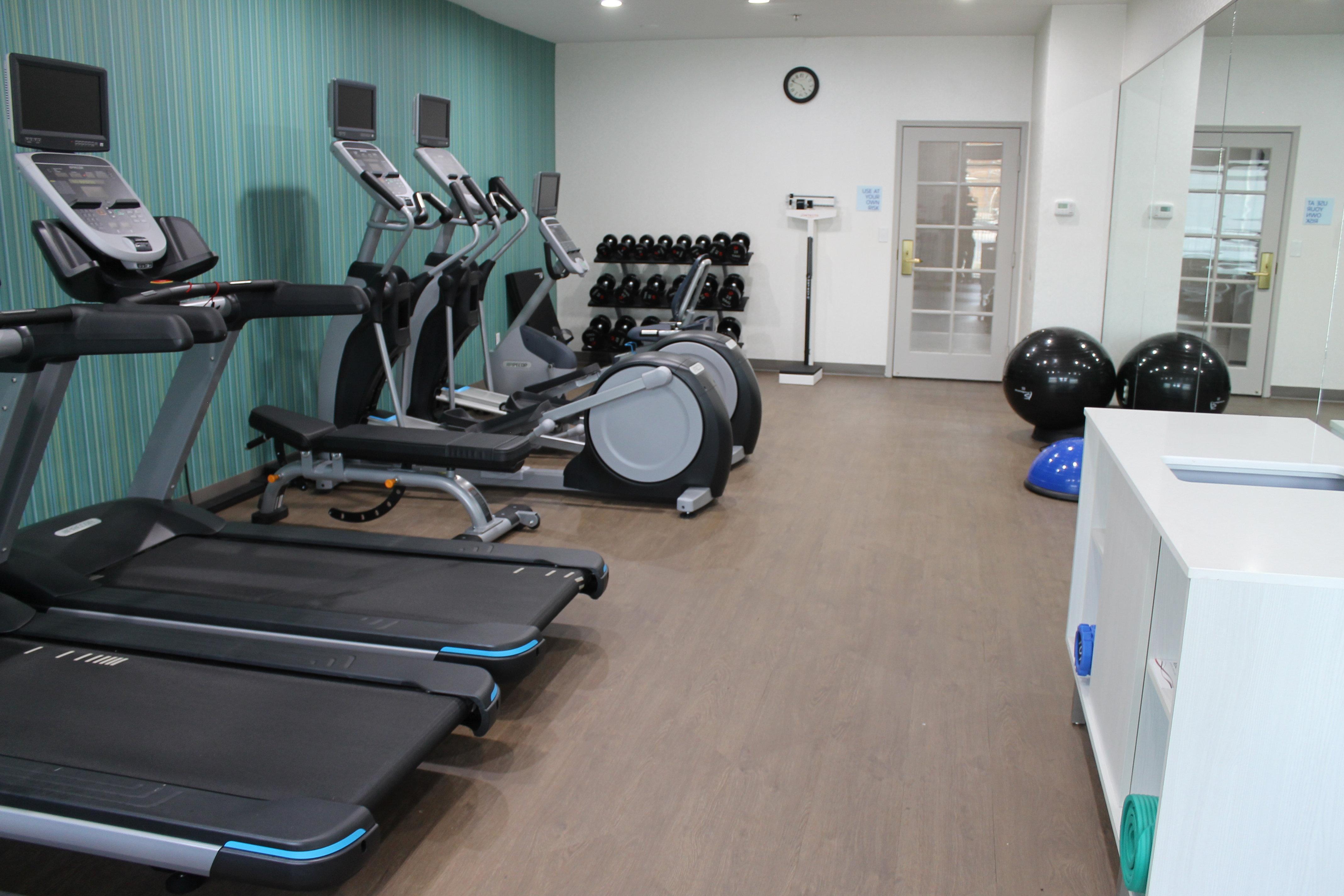 Holiday Inn Express & Suites - Tulare By Ihg Εξωτερικό φωτογραφία