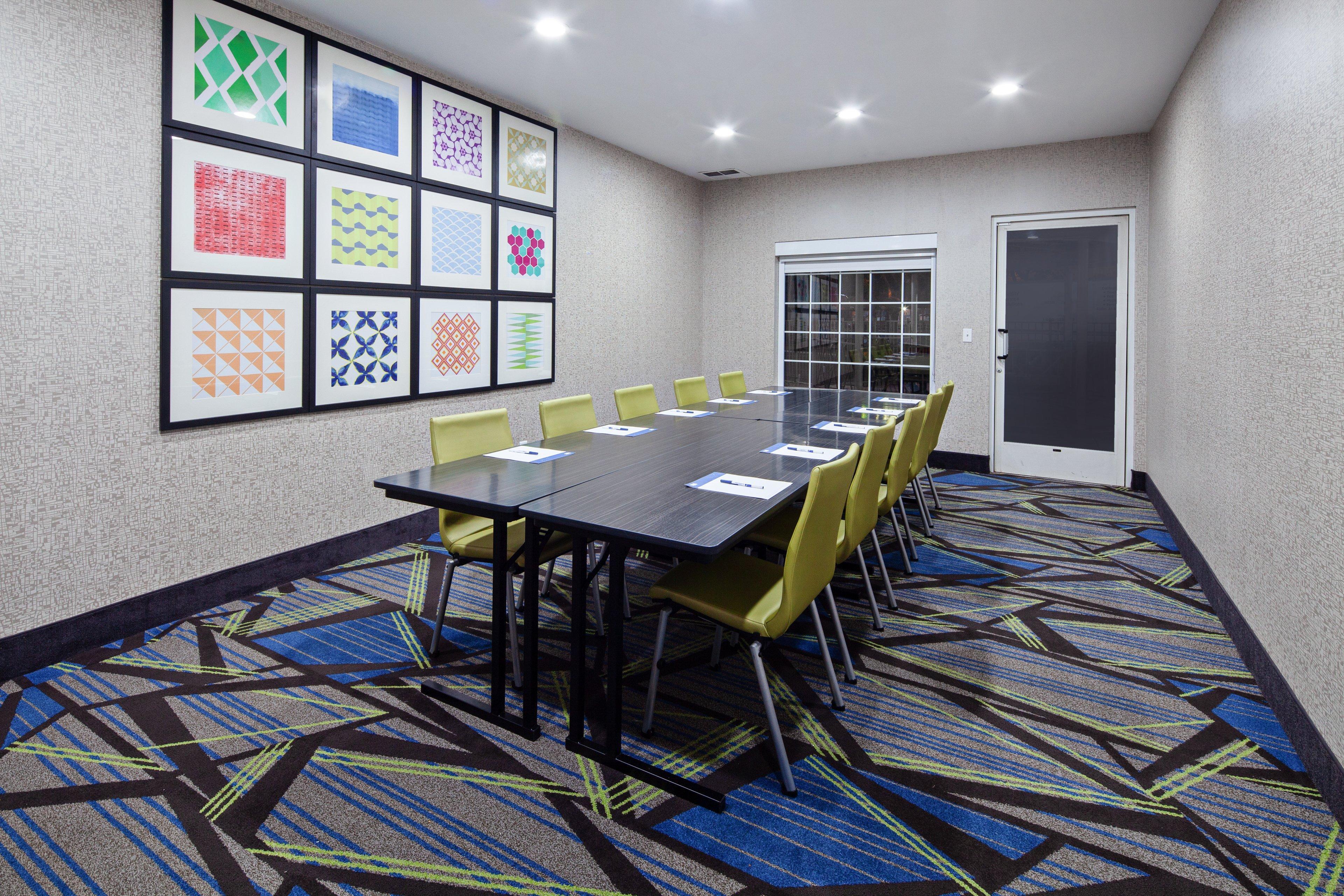 Holiday Inn Express & Suites - Tulare By Ihg Εξωτερικό φωτογραφία